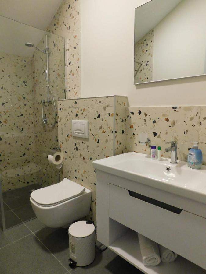 Hotel Mik *